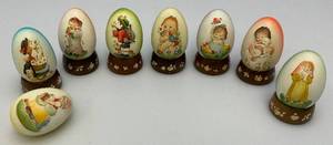lot 191 image: Arni Fernandiz Italy Handcaved Egg Figurines With Stands