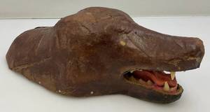 lot 223 image: Antique Paper Mache Bear Head Taxidermy Bear Rug Mount (Very Cool)