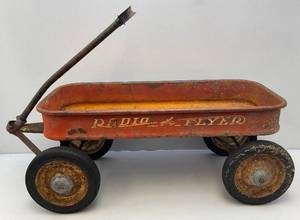 lot 244 image: Vintage Radio Flyer Wagon