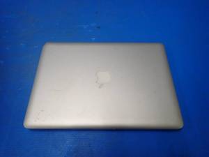 lot 7 image: Apple&nbspMacBookPro 9,2 A1278 &nbspINTEL CORE I5-3210M 1.2 Ghz  4GB DDR3 RAM  500GB SSD  13.3 screen with 1280 x 800 Resolution  Includes IOS and power cable 