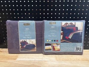 lot 33 image: Twin Flat Sheets