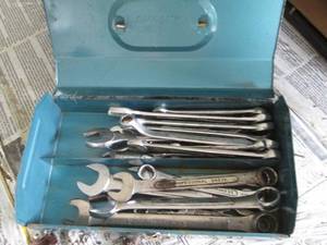 lot 37 image: SAE and Metric wrenches in metal to...