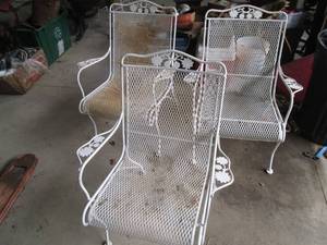 lot 72 image: (3) Decorative metal patio chairs...
