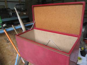 lot 73 image: Vinyl coated storage box plus conte...