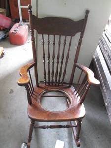 lot 88 image: Vintage wood Rocking chair (needs r...