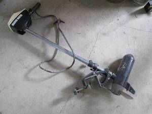 lot 252 image: Minn Kota weedless 5-speed trolling...