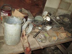 lot 276 image: Misc tools, accessories and scrap m...