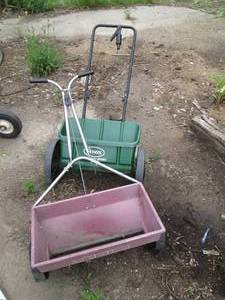 lot 298 image: Pair of lawn fertilizerseed spread...