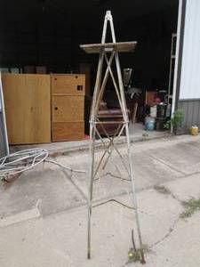 lot 299 image: Metal tower wind vane structure no...