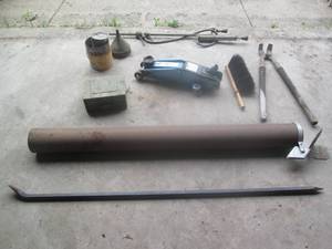 lot 117 image: Lot of automotive and other tools