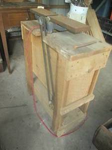 lot 129 image: Vintage Wood planer with wood stand...