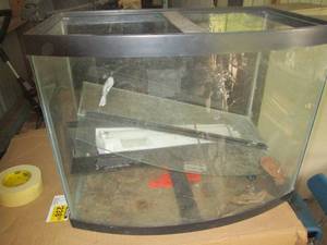 lot 158 image: Large fish tank