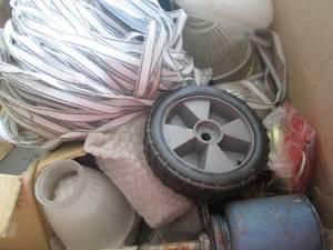 lot 172 image: Misc glass lamp shades, fixtures an...