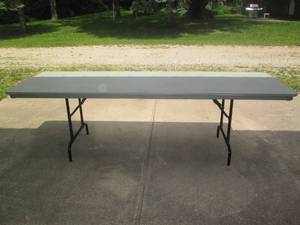 lot 175 image: 8ft plastic folding banquet table...