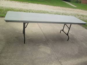 lot 176 image: 8ft plastic folding banquet table...