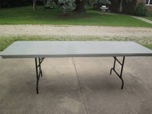 lot 179 image: 8ft plastic folding banquet table...