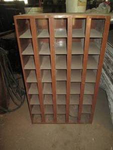lot 189 image: 36in metal countertop Mail sorter...