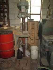 lot 3 image: Vintage Rockwell Delta 17 drill pre...