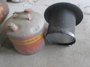 lot 10 image: Allison Chalmers D15 gas tank, meta...