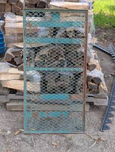 lot 57 image: 48 x 24 heavy Duty Wagon Base