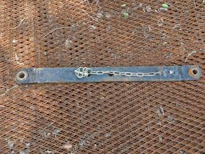 lot 34 image: Lower Link Arm Hithc - 32
