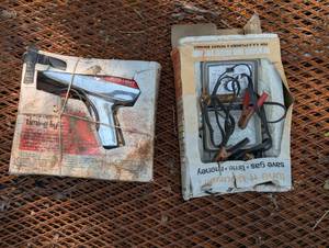 lot 26 image: Timing Gun and Tune it Yourself tools - Vintage