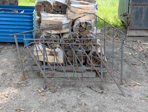 lot 9 image: 3 Heavy Cast Iron Stair Rails