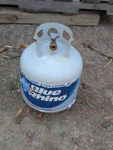 lot 12 image: Blue Rhino 20# Propane Tank - Empty