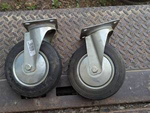 lot 89 image: 200 x 50 (8x2) Caster Assembly With Swivel Plate, NO BRAKE and Foam Fill Tire