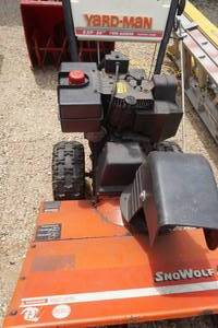 lot 5 image: Yard-Man 26 Snow Blower