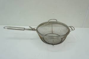 lot 31 image: Stainless Steel 12 Grill Basket with Lid