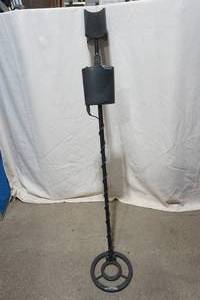 lot 84 image: metal detector