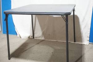 lot 97 image: 34 Folding Card Table