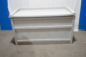 lot 101 image: patio box