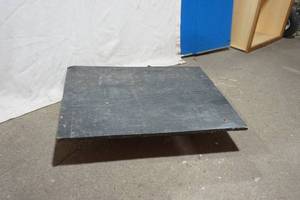 lot 123 image: Moving Dolly 30x 24
