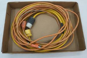 lot 134 image: Extension Cords (2ct)