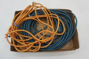 lot 135 image: Extension Cords (2ct)