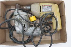 lot 143 image: Drills Black & Decker and Skil