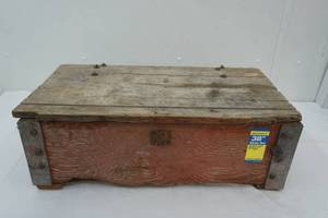 lot 169 image: Vintage Wooden Storage Box