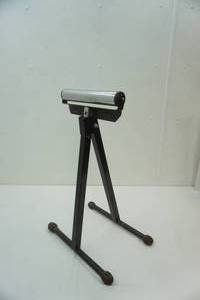 lot 171 image: Roller Trestle