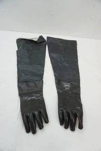 lot 198 image: Protective Gloves 30 long