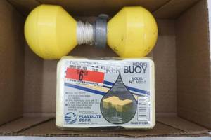 lot 207 image: Buoy Lot (3ct)