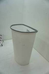 lot 258 image: Sterilite Garbage Can