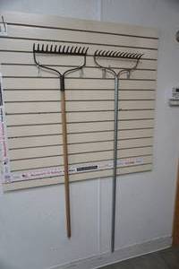 lot 285 image: Metal Rakes (2ct)
