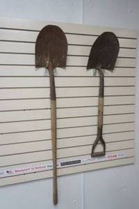 lot 289 image: Spade Shovels (2ct)