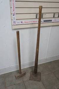 lot 305 image: Tamper & Sledgehammer