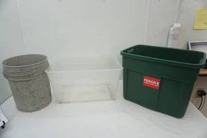 lot 310 image: 2 totes & 5 gallon bucket (no lids)