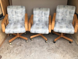 lot 202 image: 3 - Chairs on Casters with Cloth Backs and Seats