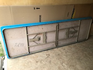 lot 17 image: Fold Up Banquet Table