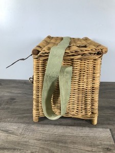 lot 254 image: Vintage Woven Wicker Fishing Creel Basket
